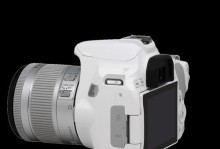 佳能EOS200D（探索佳能EOS200D的性能、功能和使用体验）